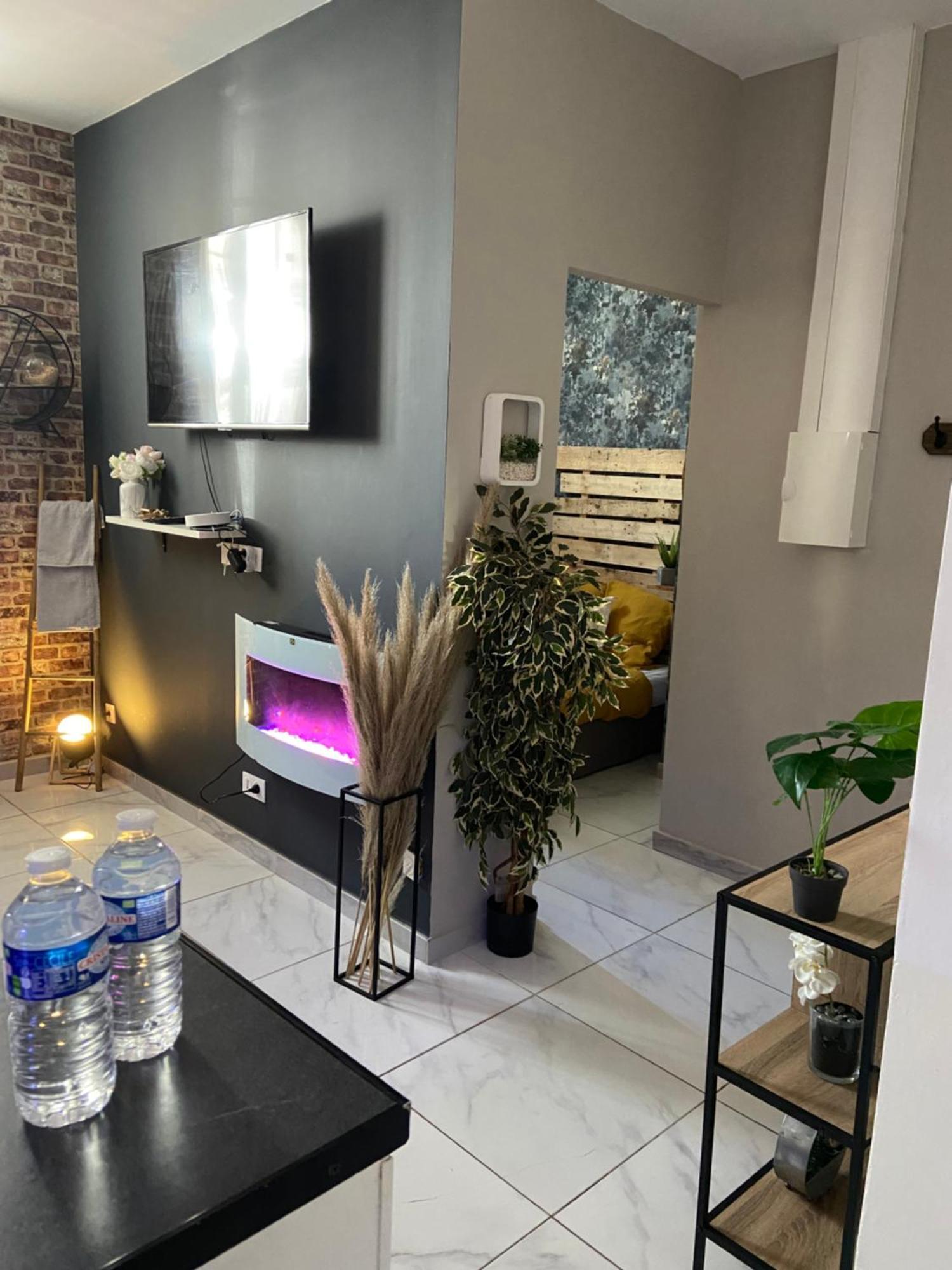 Nuit Privee Apartamento Cannes Exterior foto
